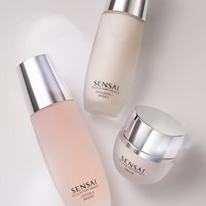 Lotions | SKIN CARE | Moisturisers | SENSAI